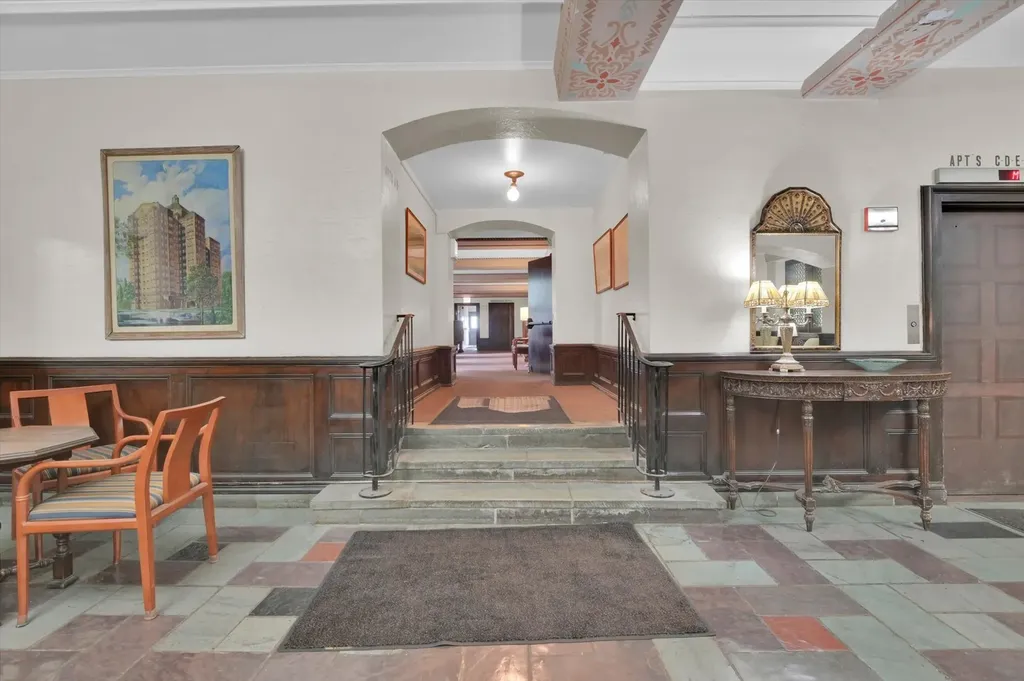 7321 South South Shore Drive Chicago IL 60649