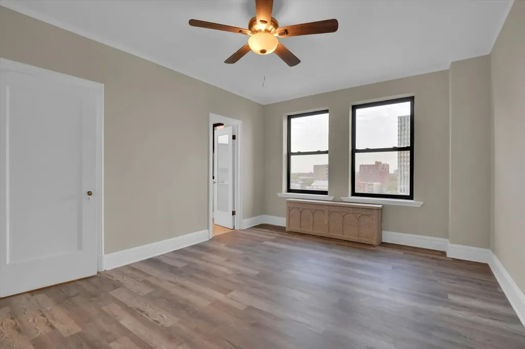 7321 South South Shore Drive Chicago IL 60649