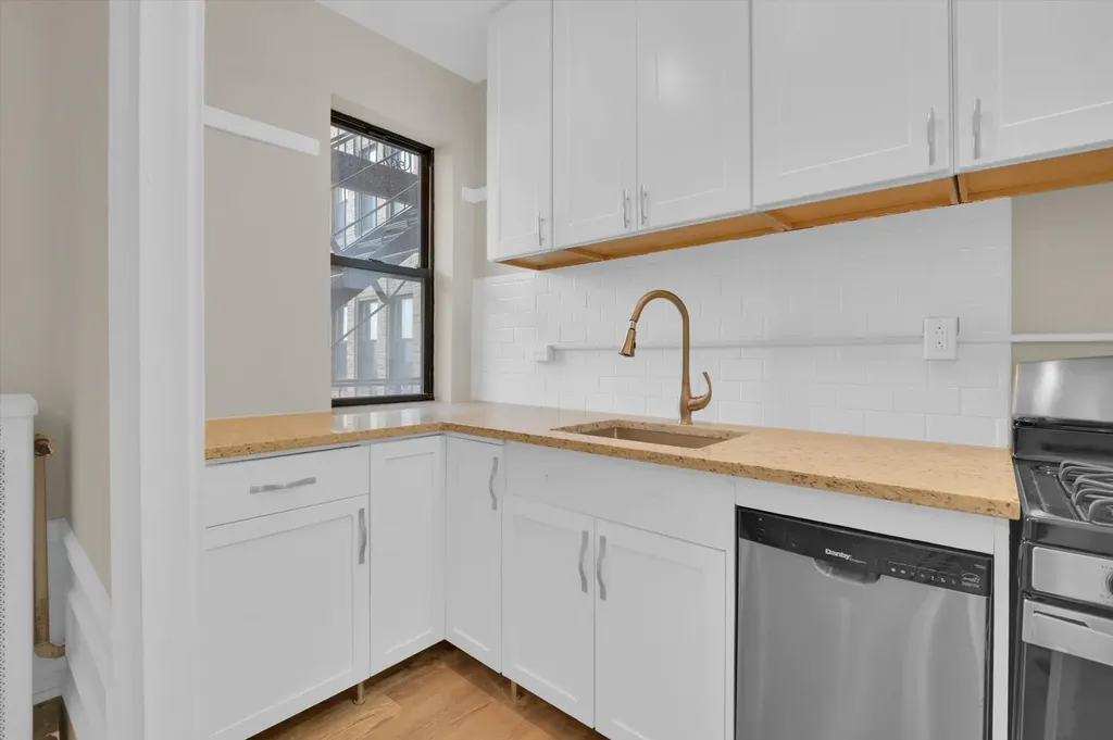 7321 South South Shore Drive Chicago IL 60649