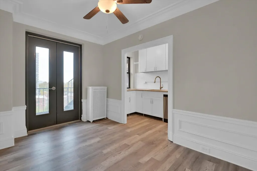 7321 South South Shore Drive Chicago IL 60649