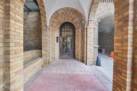 7321 South South Shore Drive Chicago IL 60649