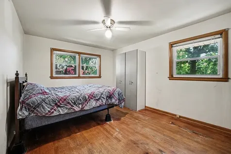 11741 South Central Park Avenue Merrionette Park IL 60803