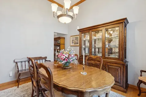 638 Merrion Road Roscoe IL 61073