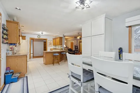 638 Merrion Road Roscoe IL 61073