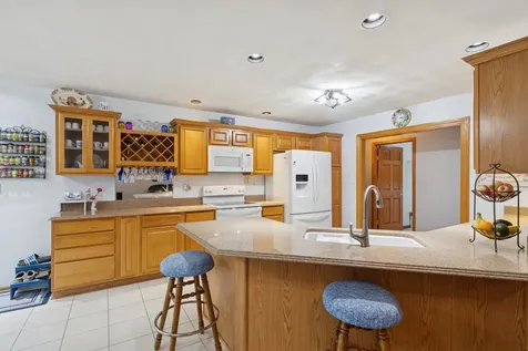 638 Merrion Road Roscoe IL 61073
