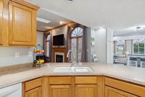 638 Merrion Road Roscoe IL 61073