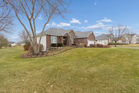 638 Merrion Road Roscoe IL 61073