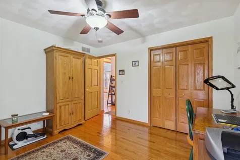 638 Merrion Road Roscoe IL 61073