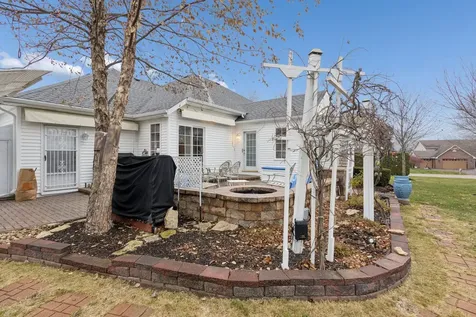 638 Merrion Road Roscoe IL 61073
