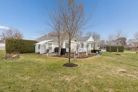 638 Merrion Road Roscoe IL 61073