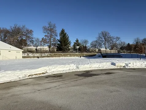 27 Lake Vista Court Lake Villa IL 60046