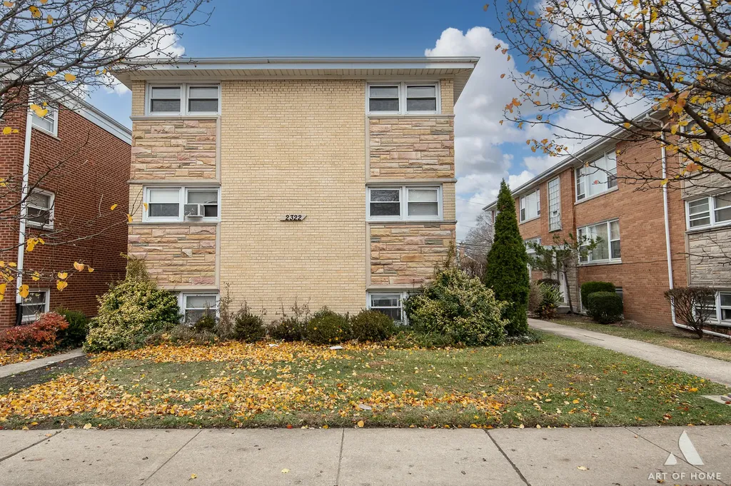 2322 South 17th Avenue North Riverside IL 60546