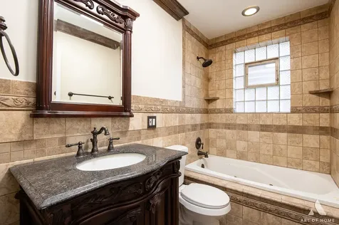 2322 South 17th Avenue North Riverside IL 60546