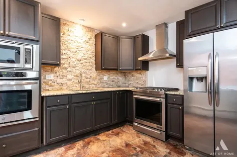 2322 South 17th Avenue North Riverside IL 60546