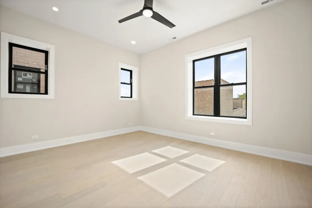 4353 North Richmond Avenue Chicago IL 60618