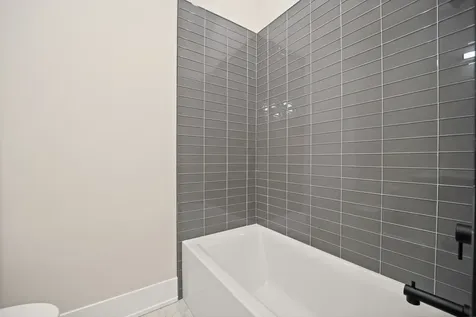 4353 North Richmond Avenue Chicago IL 60618