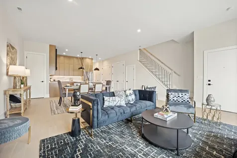 4353 North Richmond Avenue Chicago IL 60618
