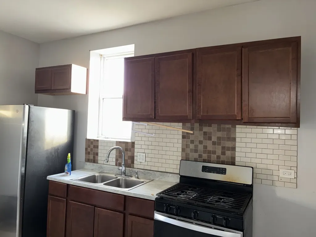 7438 South Stewart Avenue Chicago IL 60621
