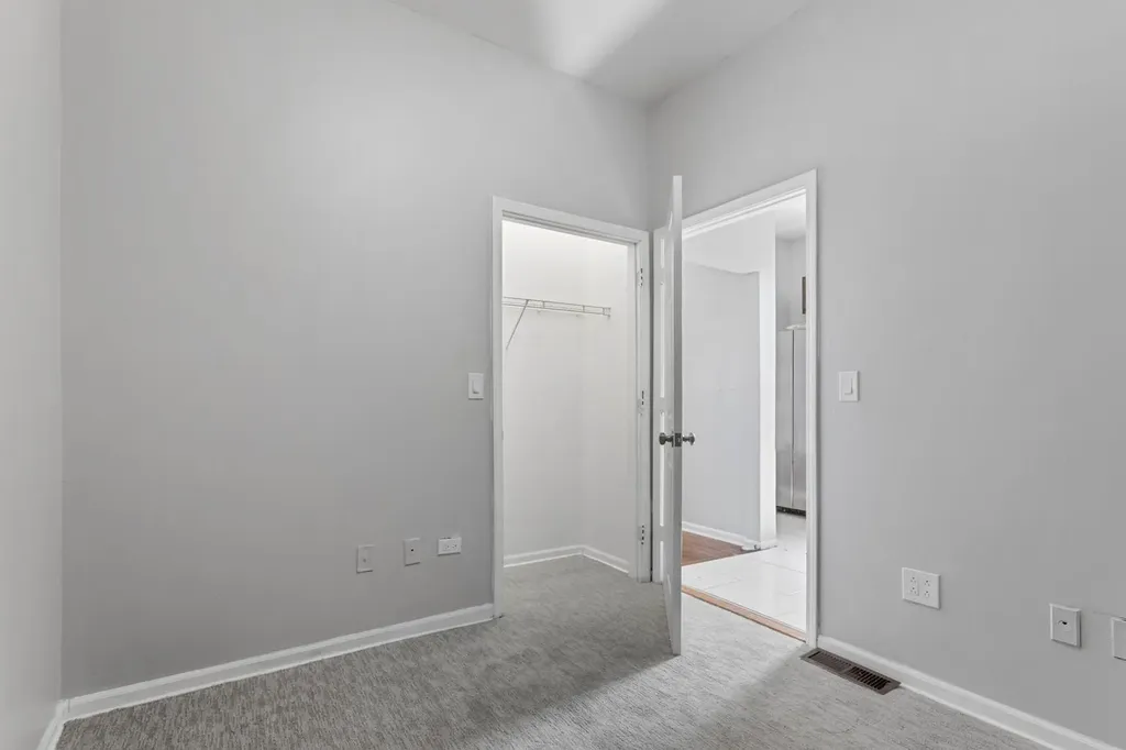 7438 South Stewart Avenue Chicago IL 60621