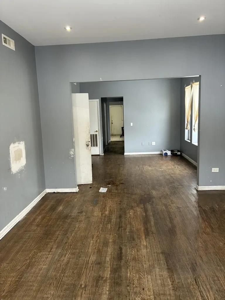 7438 South Stewart Avenue Chicago IL 60621