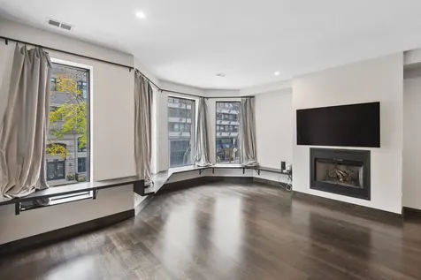 44 East Cedar Street Chicago IL 60611