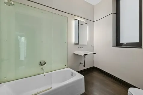 44 East Cedar Street Chicago IL 60611