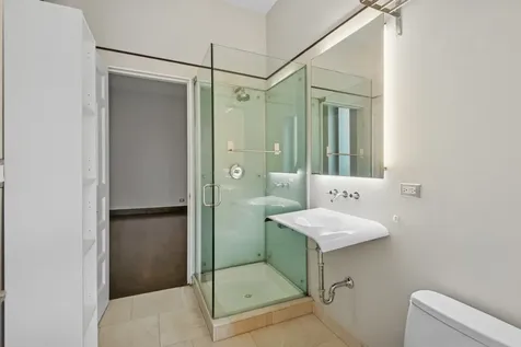 44 East Cedar Street Chicago IL 60611