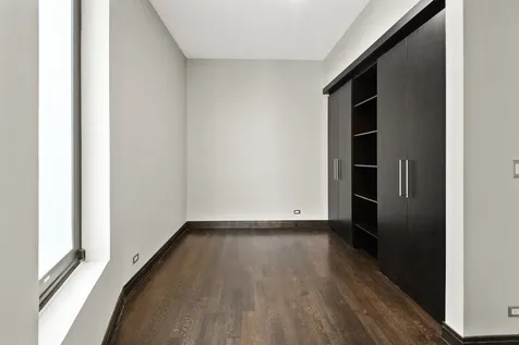 44 East Cedar Street Chicago IL 60611