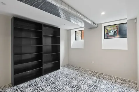 44 East Cedar Street Chicago IL 60611