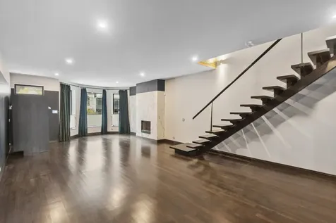 44 East Cedar Street Chicago IL 60611