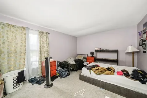 304 Sutherland Lane Bloomingdale IL 60108