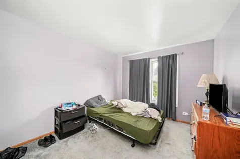 304 Sutherland Lane Bloomingdale IL 60108
