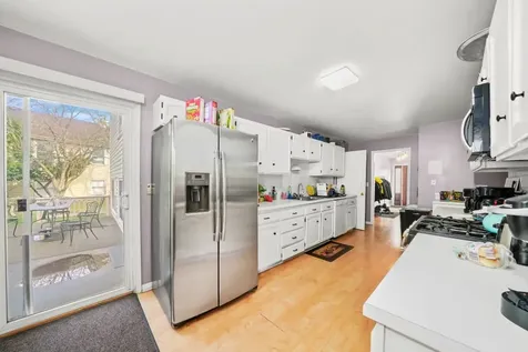 304 Sutherland Lane Bloomingdale IL 60108