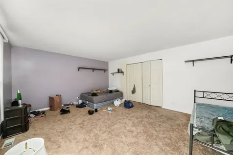 304 Sutherland Lane Bloomingdale IL 60108