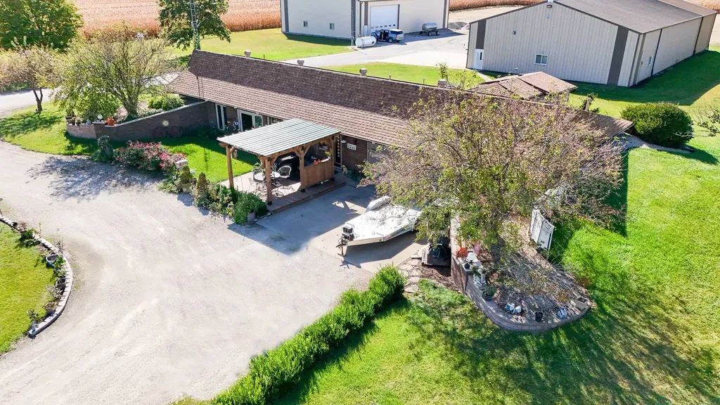 1627 East 950th Road Tonica IL 61370
