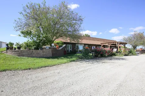 1627 East 950th Road Tonica IL 61370