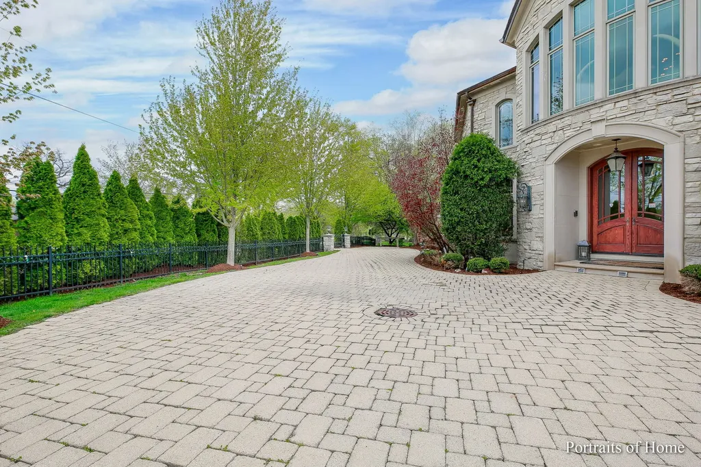 3305 York Road Oak Brook IL 60523