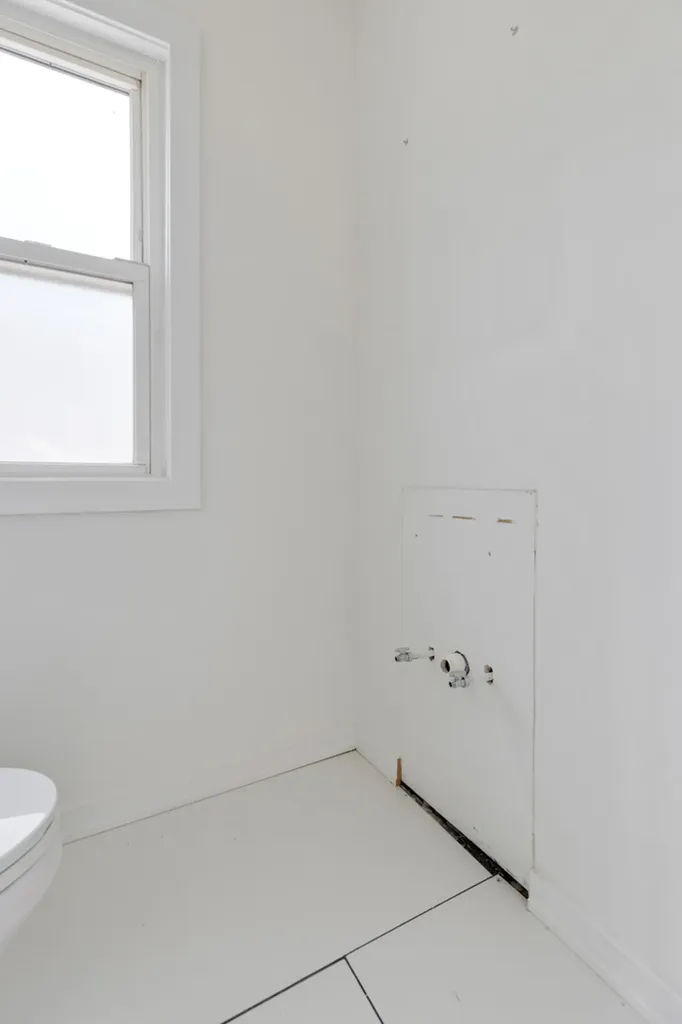 10437 South Eberhart Avenue Chicago IL 60628