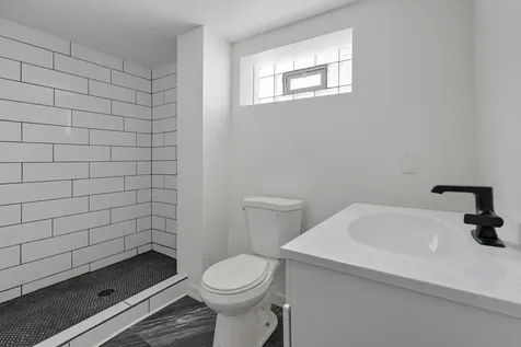 10437 South Eberhart Avenue Chicago IL 60628