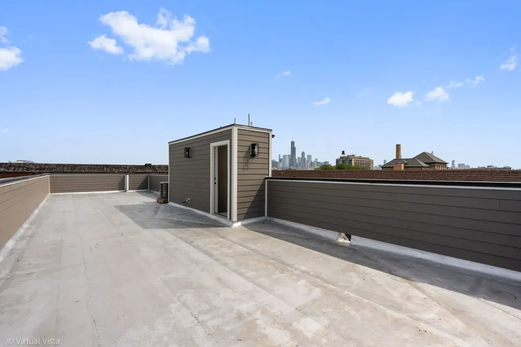 1530 West 18th Place Chicago IL 60608