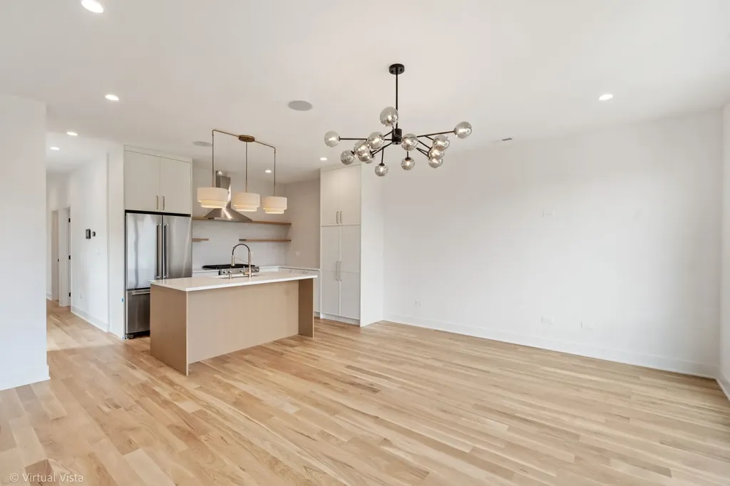 1530 West 18th Place Chicago IL 60608