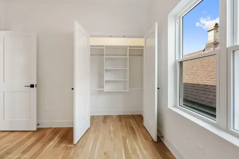 1530 West 18th Place Chicago IL 60608