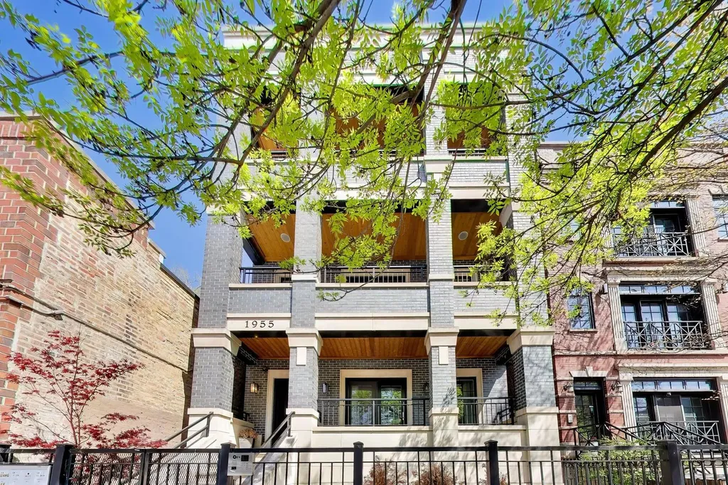 1955 North Halsted Street Chicago IL 60614