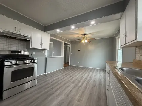 3924 Sunset Avenue Markham IL 60428