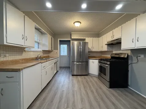 3924 Sunset Avenue Markham IL 60428