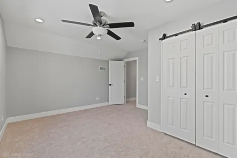 4019 Faith Lane St. Charles IL 60174