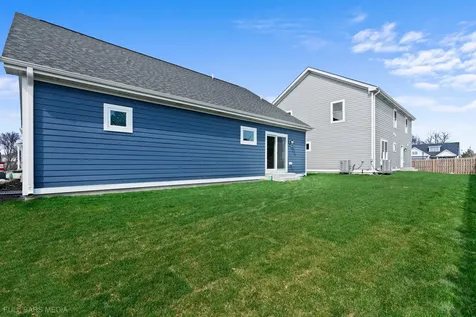 4019 Faith Lane St. Charles IL 60174