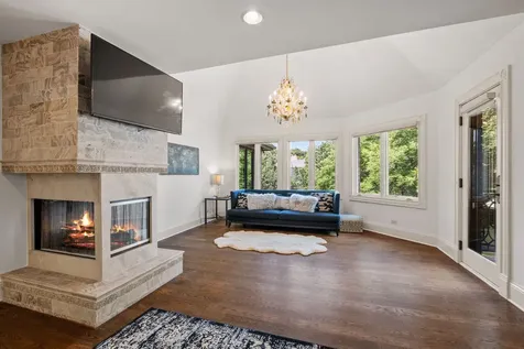 17 Ambriance Drive Burr Ridge IL 60527