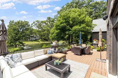 17 Ambriance Drive Burr Ridge IL 60527