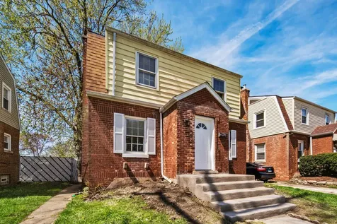12532 South Throop Street Calumet Park IL 60827